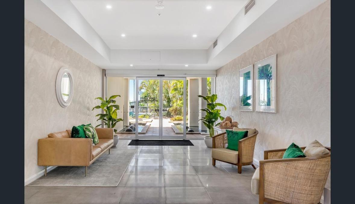 גולד קוסט The Pinnacle Apartments מראה חיצוני תמונה